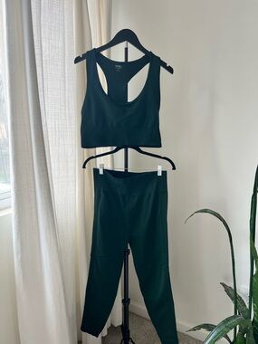 YPF Black Racerback Sports Bra & Leggings Set